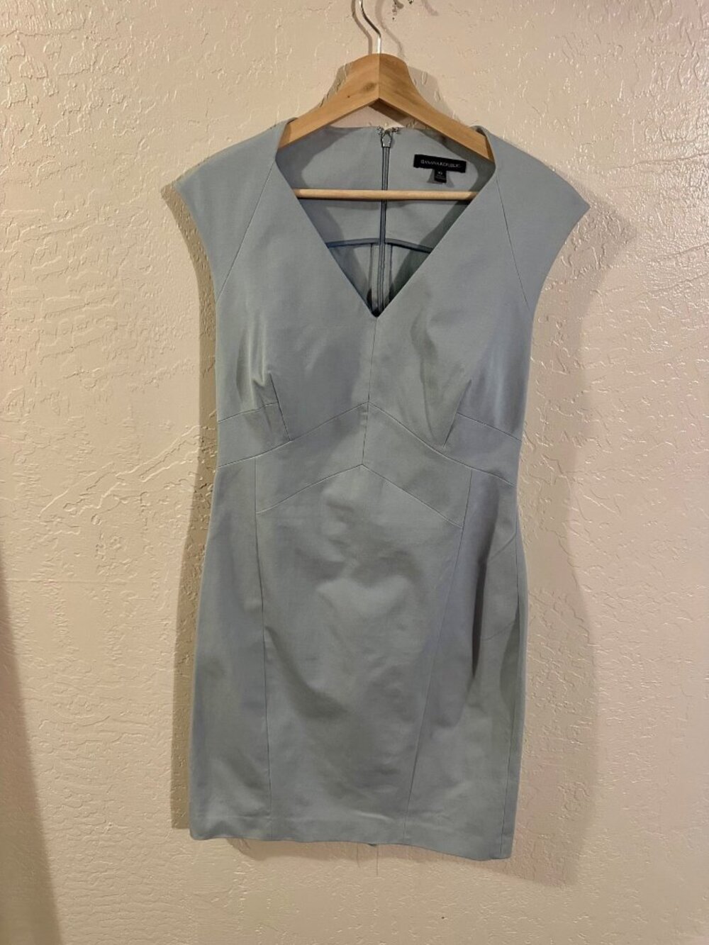 Banana Republic Baby Blue V Neck Structured Cap Sleeve Sheath Cotton Blend Dress